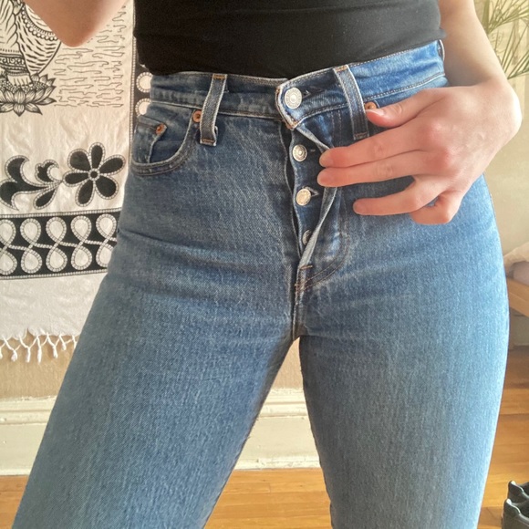 Levi’s Wedgie Straight Leg Jean Size 25 - Picture 1 of 4